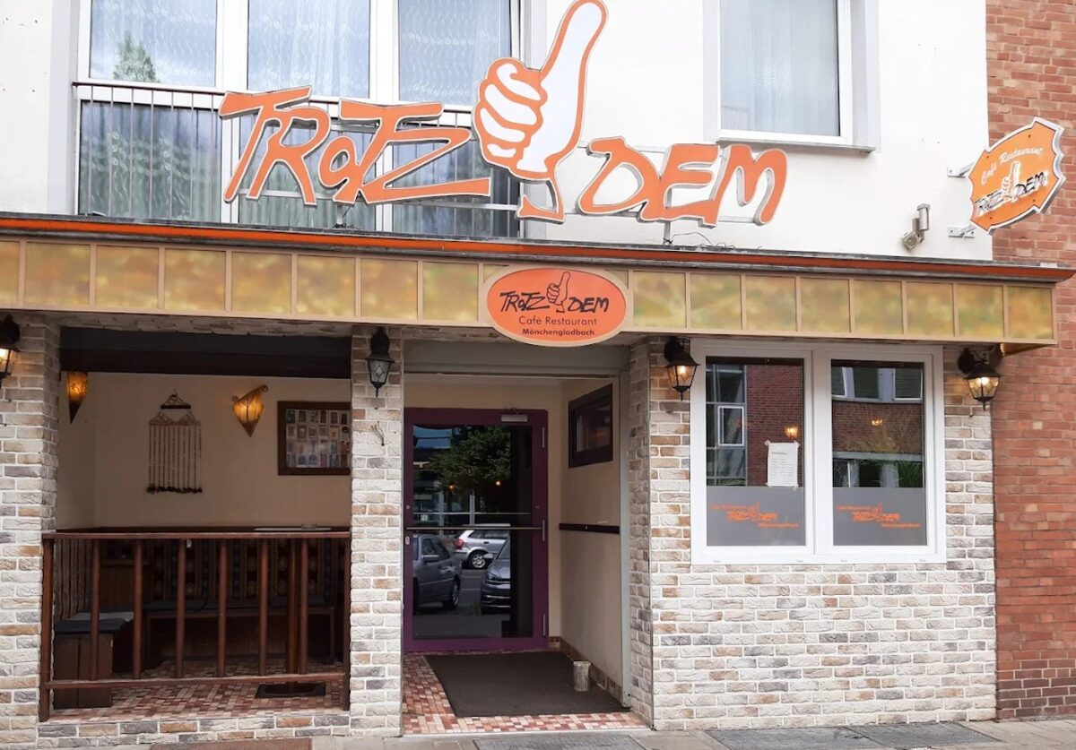 Außenansicht des Café Trotzdem an der Rheydter Straße