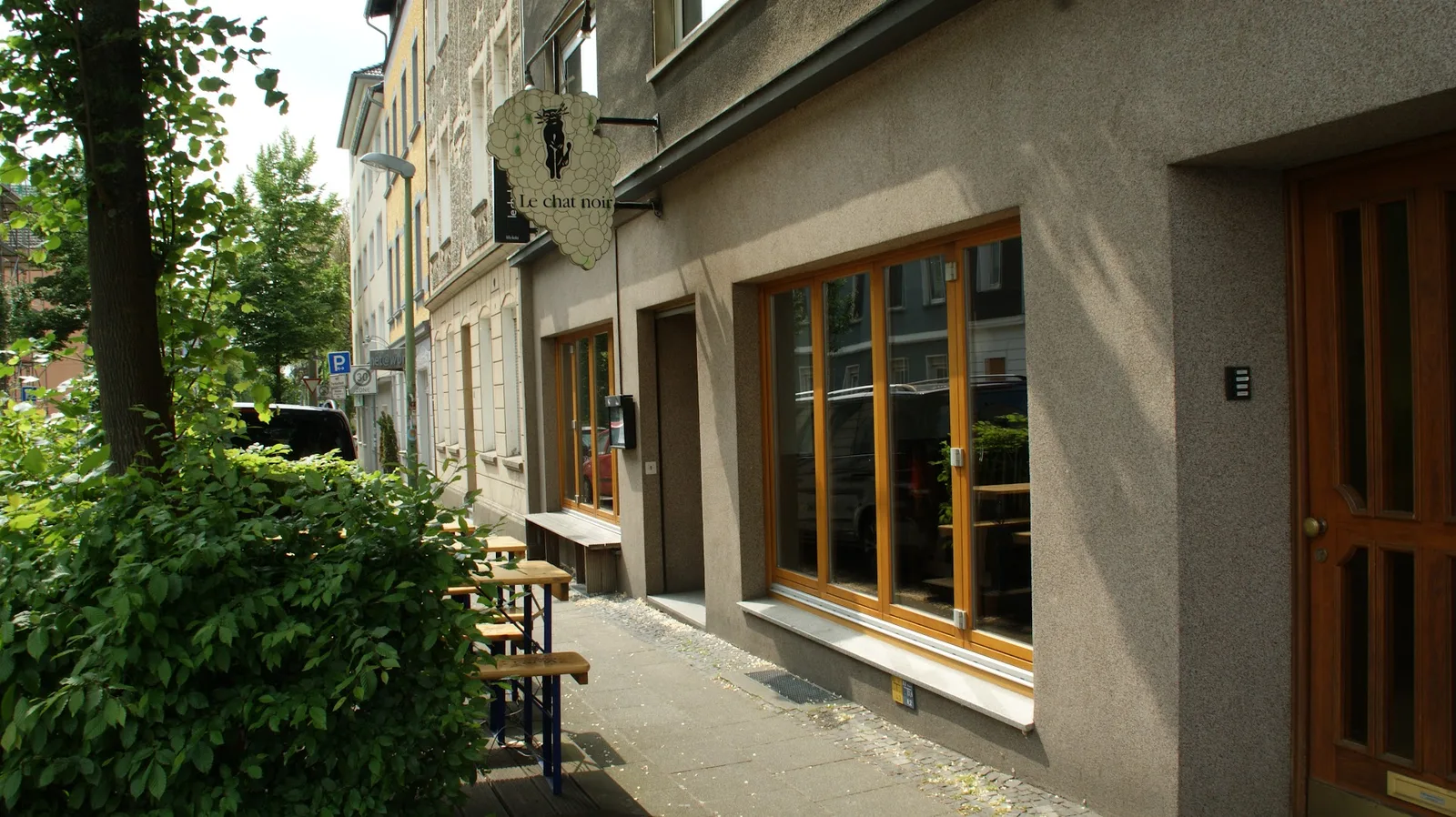 Le Chat Noir von der Seitenstraße